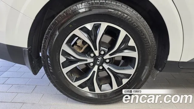 Kia Carnival 2020 thumb 5