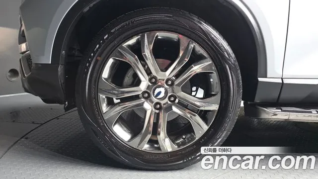 KG_Mobility_Ssangyong Rexton 2017 thumb 4