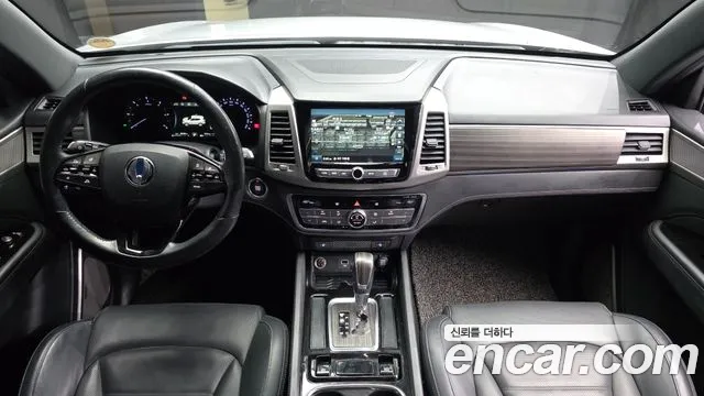 KG_Mobility_Ssangyong Rexton 2017 thumb 6