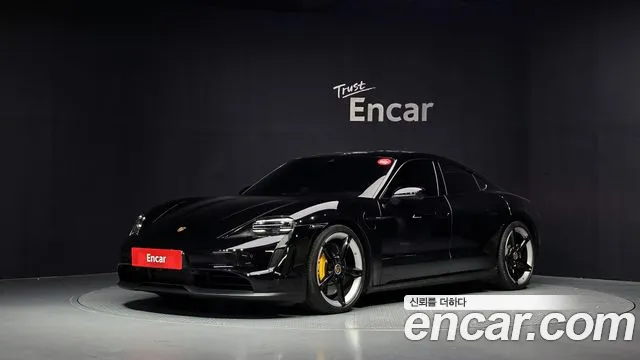Porsche Taycan 2022 thumb 12