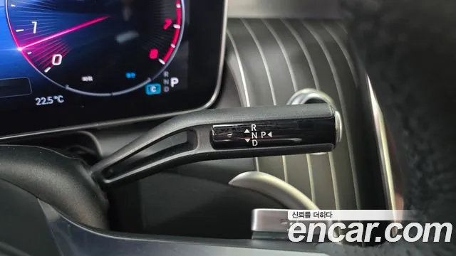 Mercedes-Benz GLC 2024 thumb 9