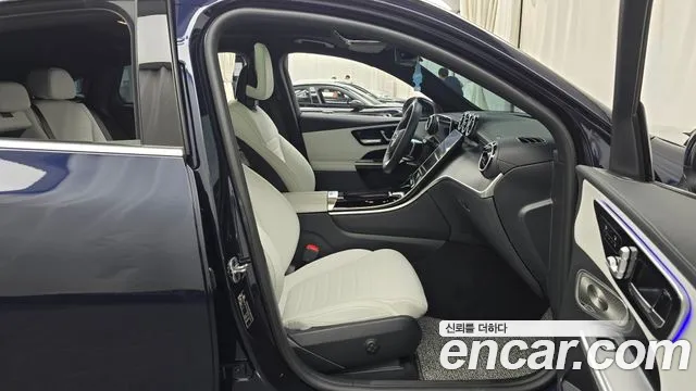 Mercedes-Benz GLC 2024 thumb 11