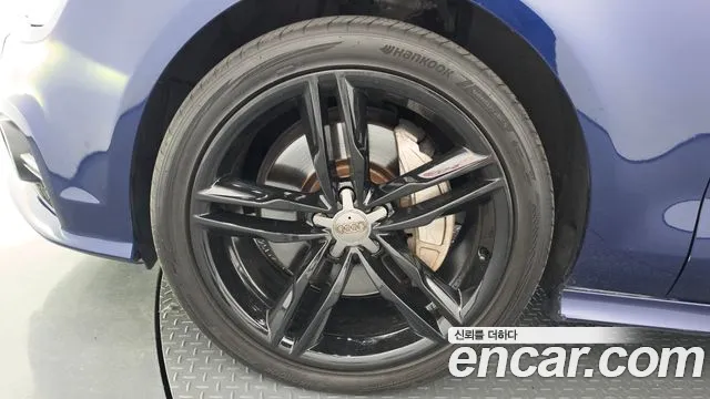 Audi S7 2013 thumb 4