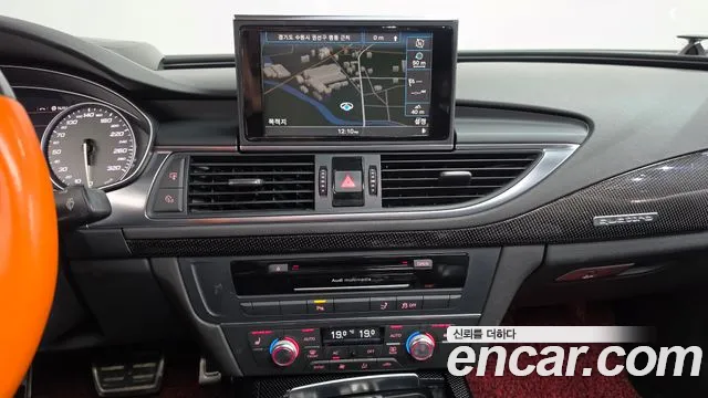 Audi S7 2013 thumb 11