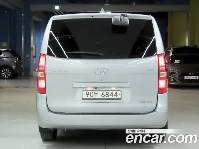 Hyundai Starex 2018 thumb 3