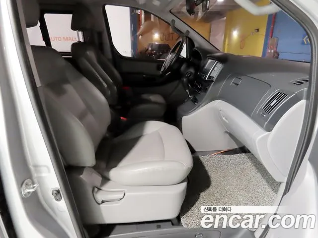 Hyundai Starex 2018 thumb 8