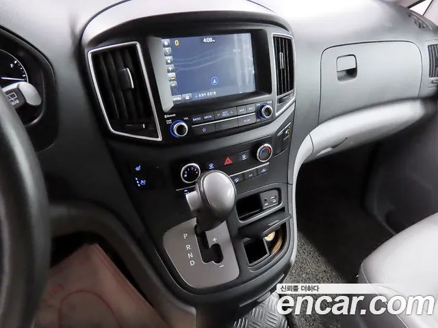 Hyundai Starex 2018 thumb 10