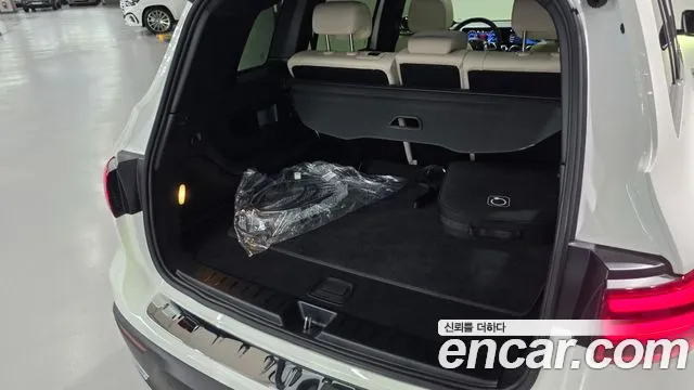 Mercedes-Benz EQB 2025 thumb 10