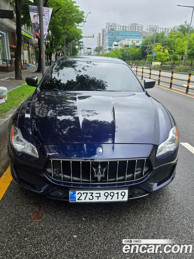 Maserati Quattroporte 2017 thumb 3