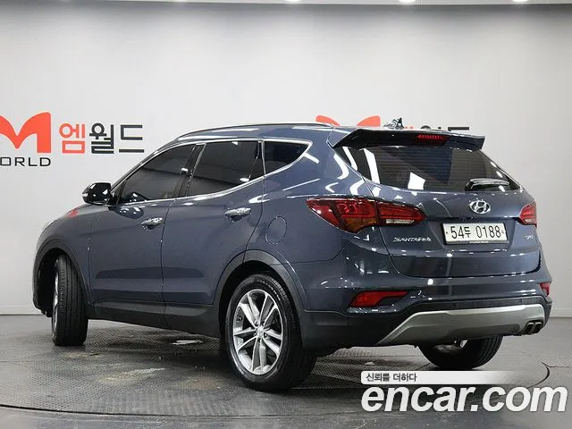 Hyundai Santa Fe 2016 thumb 4