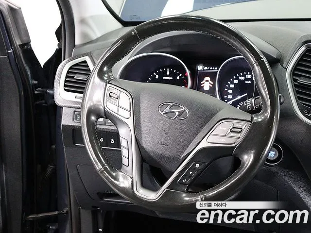 Hyundai Santa Fe 2016 thumb 6