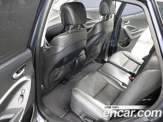Hyundai Santa Fe 2016 thumb 10
