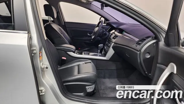 Renault-KoreaSamsung SM5 2014 thumb 11