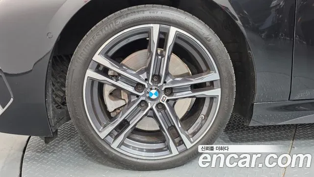 BMW 2-Series 2023 thumb 5