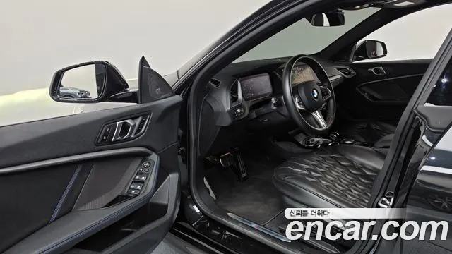 BMW 2-Series 2023 thumb 10