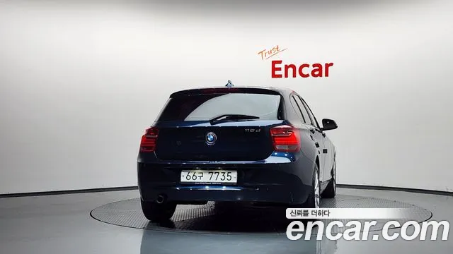 BMW 1-Series 2014 thumb 4