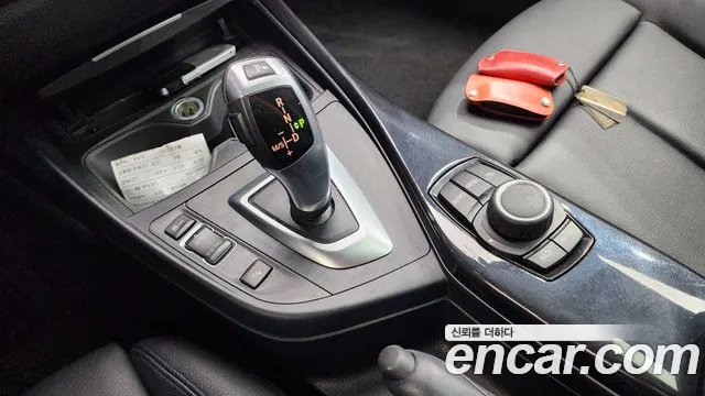 BMW 1-Series 2014 thumb 9