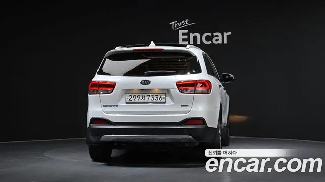Kia Sorento 2015 thumb 4