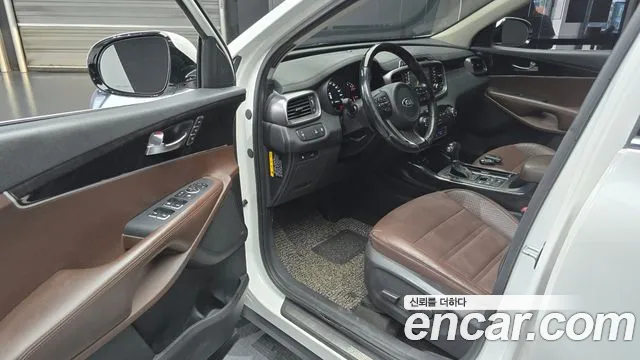 Kia Sorento 2015 thumb 10