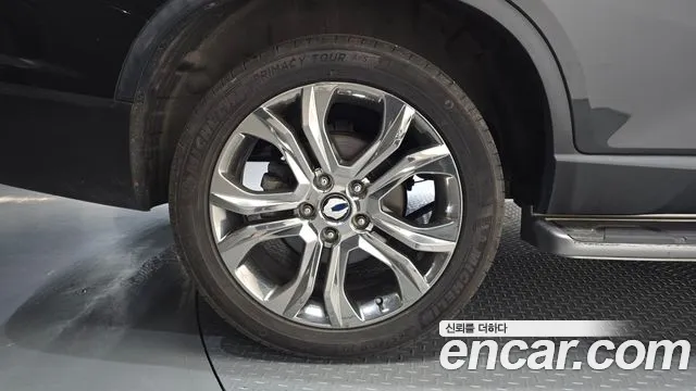KG_Mobility_Ssangyong Rexton 2018 thumb 4