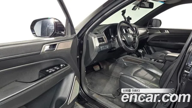 KG_Mobility_Ssangyong Rexton 2018 thumb 9