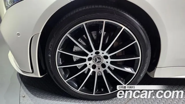 Mercedes-Benz CLS-Class 2018 thumb 5