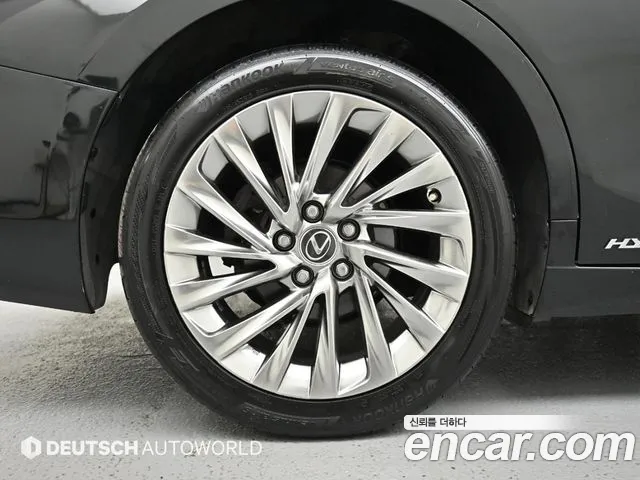 Lexus ES 2019 thumb 5