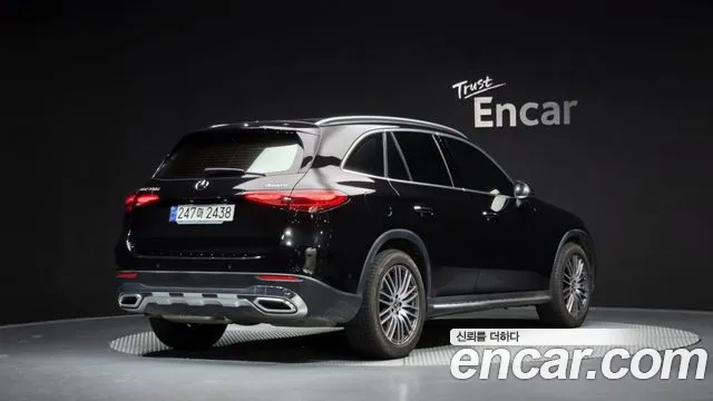 Mercedes-Benz GLC 2023 thumb 2
