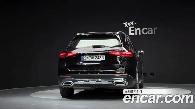 Mercedes-Benz GLC 2023 thumb 4