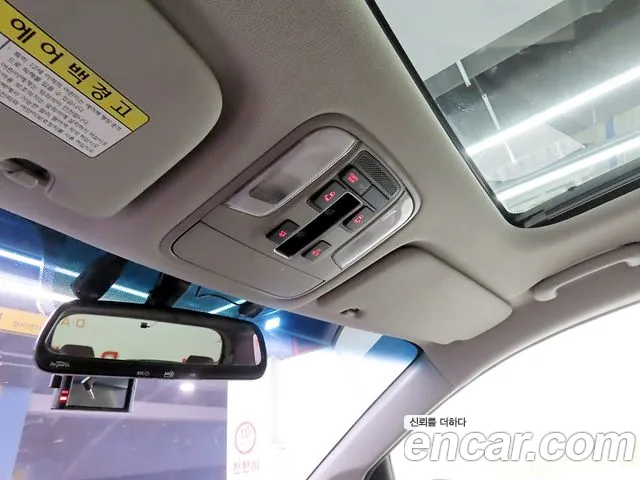 Kia Carnival 2014 thumb 6