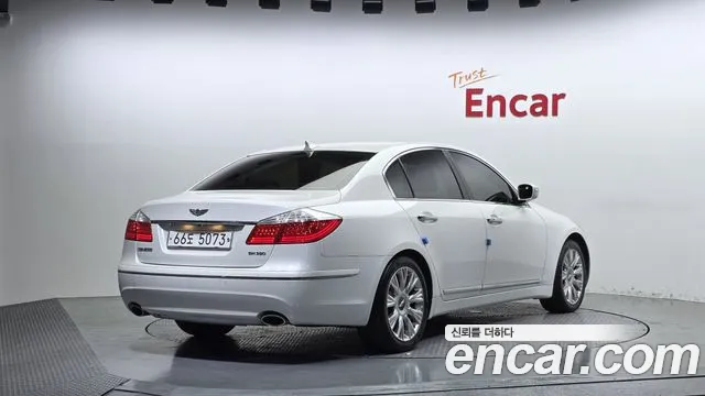 Hyundai Genesis 2010 thumb 2