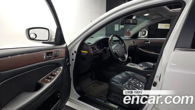 Hyundai Genesis 2010 thumb 10