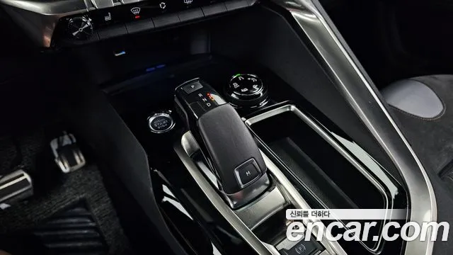 Peugeot 3008 2020 thumb 9
