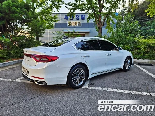 Hyundai Grandeur 2017 thumb 4