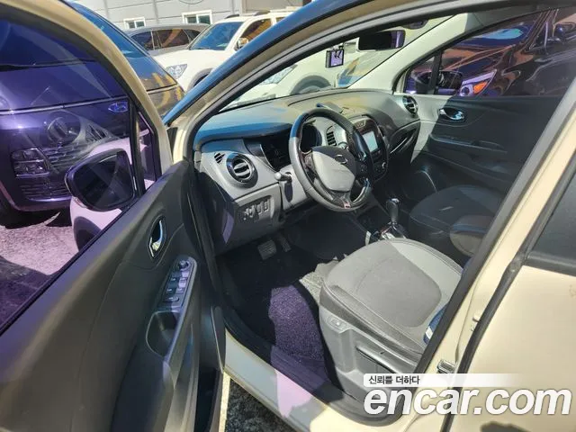 Renault-KoreaSamsung Captur 2015 thumb 8