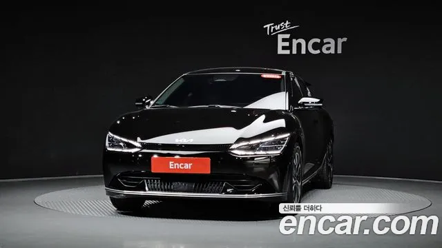 Kia EV6 2023 thumb 2