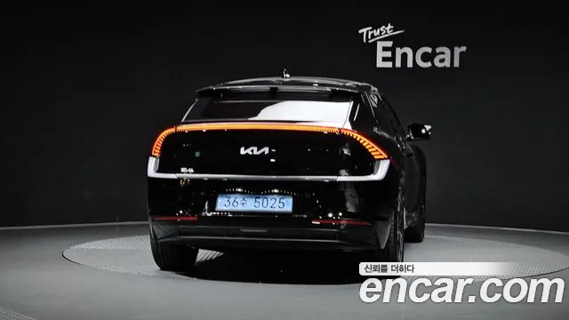 Kia EV6 2023 thumb 3