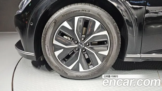 Kia EV6 2023 thumb 4
