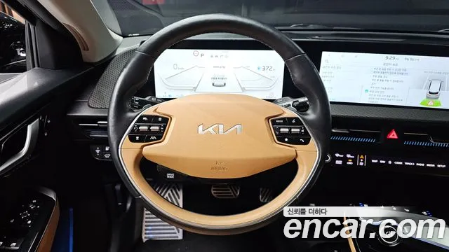 Kia EV6 2023 thumb 12