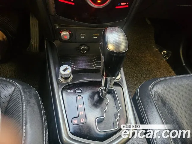 KG_Mobility_Ssangyong TIBOLI 2016 thumb 9