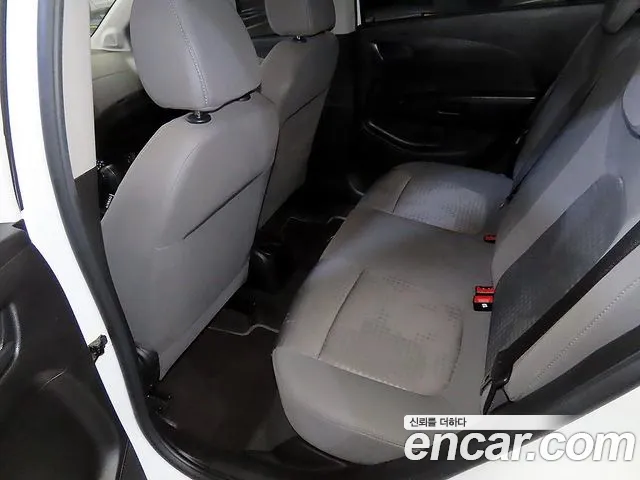 ChevroletGMDaewoo Aveo 2013 thumb 12