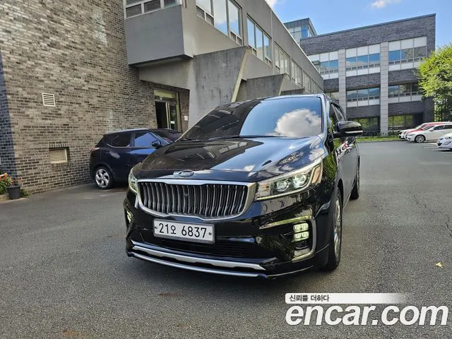Kia Carnival 2019 thumb 8