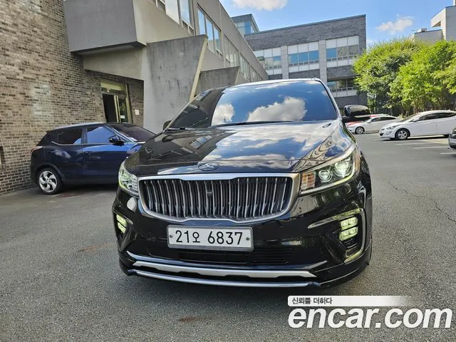 Kia Carnival 2019 thumb 11