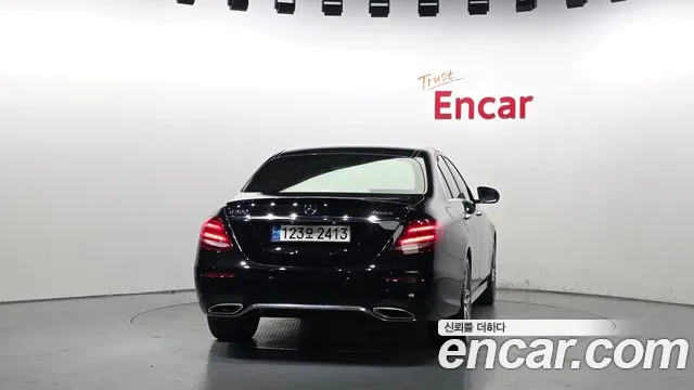 Mercedes-Benz E-Класс 2019 thumb 4