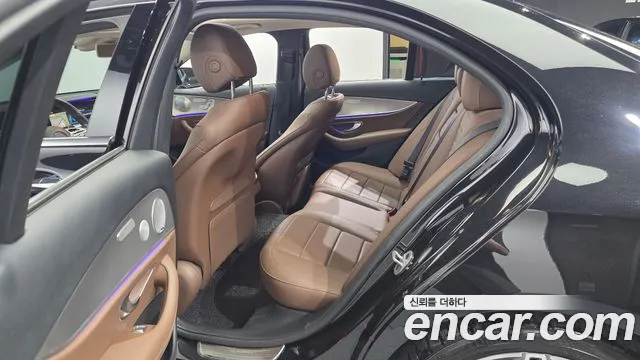 Mercedes-Benz E-Класс 2019 thumb 11