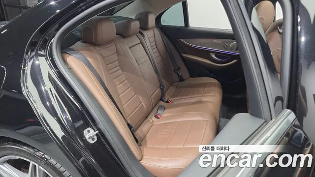Mercedes-Benz E-Класс 2019 thumb 12