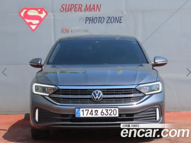 Volkswagen Jetta 2023 thumb 2