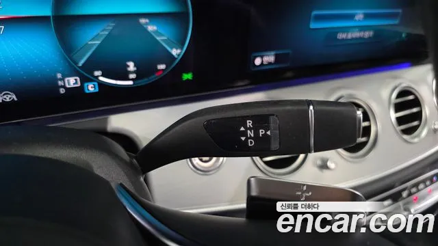 Mercedes-Benz E-Класс 2021 thumb 9