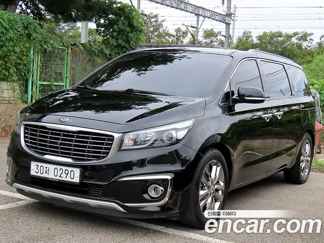 Kia Carnival 2016 thumb 2