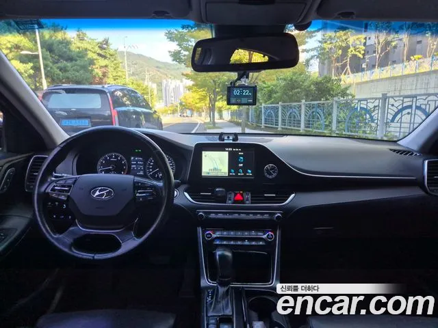 Hyundai Grandeur 2017 thumb 6